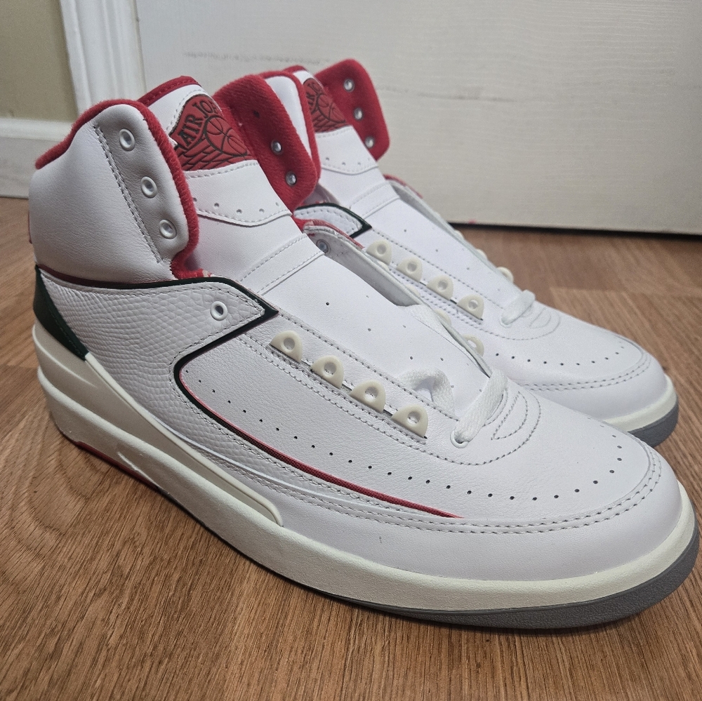 Nike Men's Air Jordan 2 Retro Origins White Fire Red Size 13 DR8884-101 NWOT - Picture 2 of 13